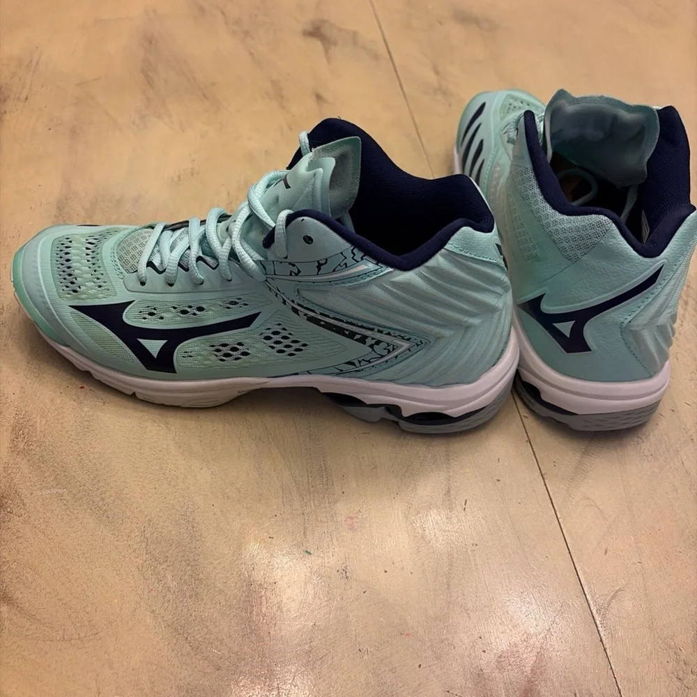 Mizuno Wave Lightning Z5 Mid Womens Light Volleyball Shoes Size 9US - Picture 5 of 9